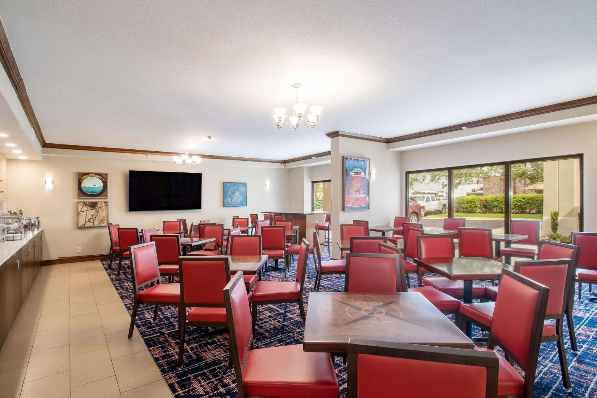 Econo Lodge Inn & Suites Foley-North Gulf Shores Екстериор снимка