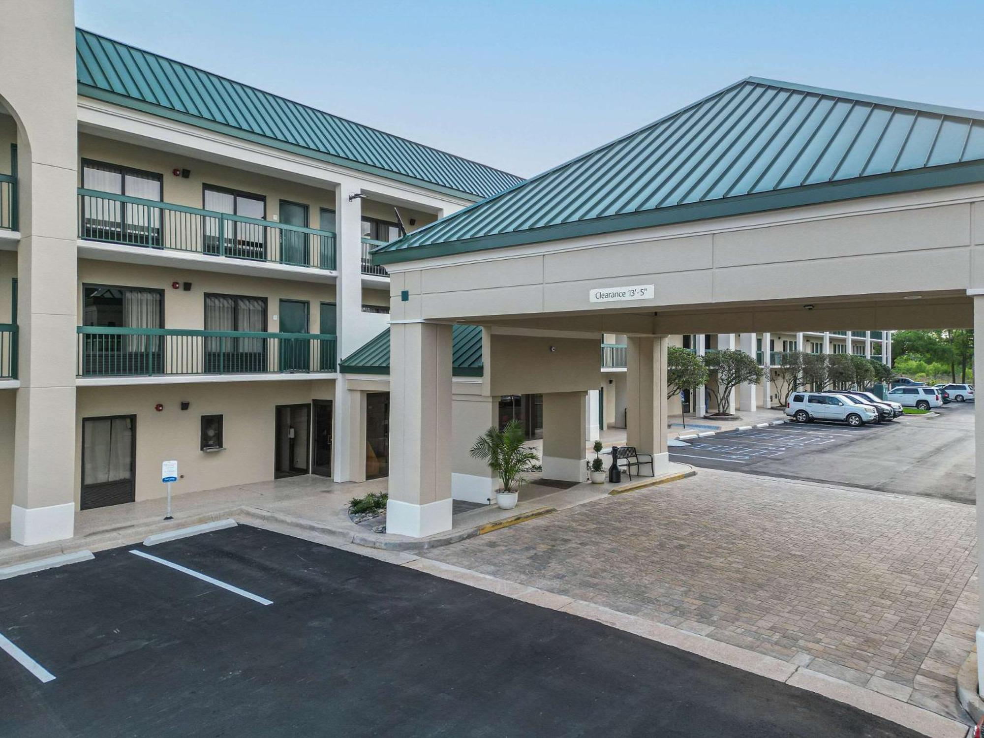 Econo Lodge Inn & Suites Foley-North Gulf Shores Екстериор снимка