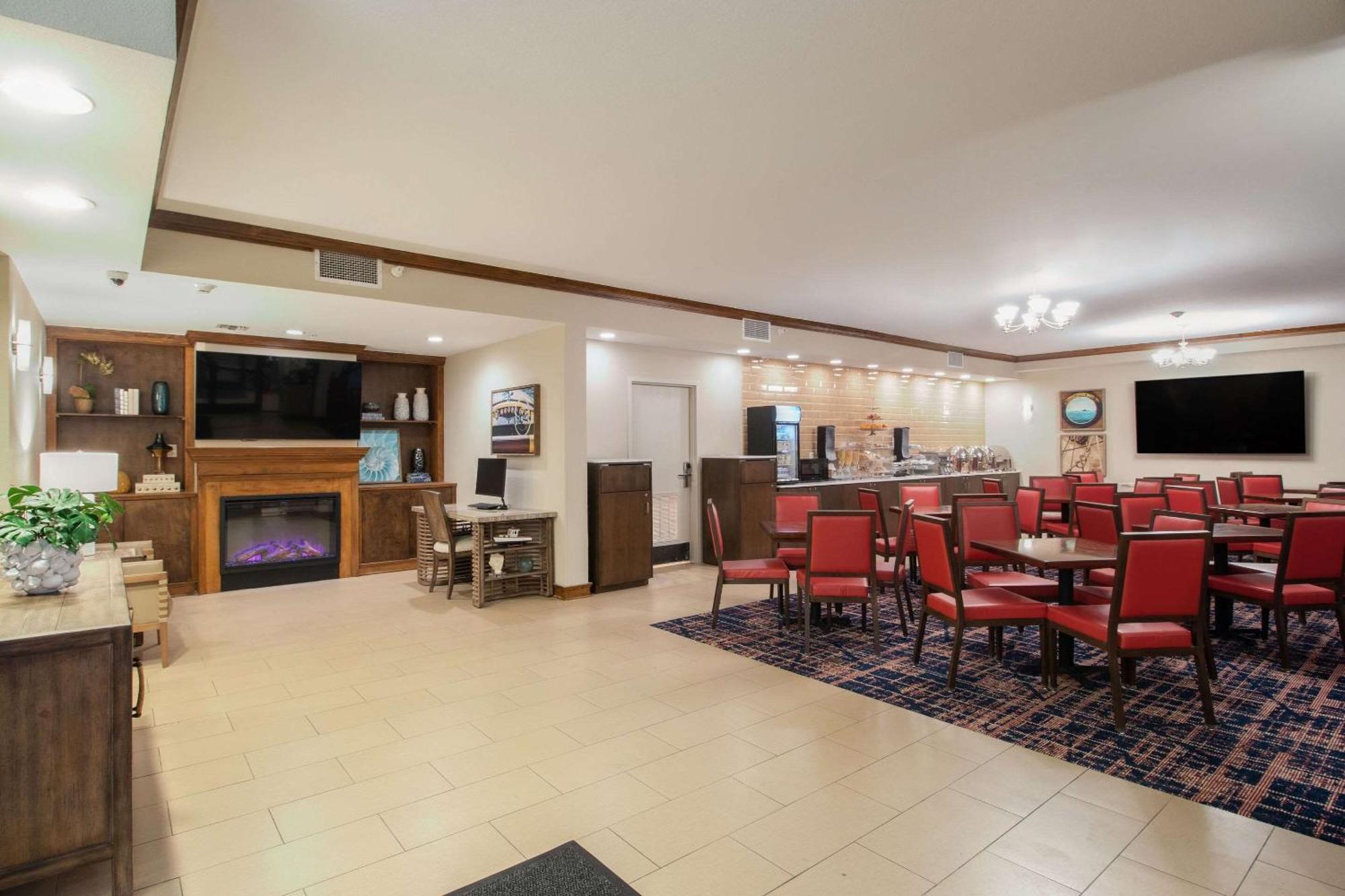 Econo Lodge Inn & Suites Foley-North Gulf Shores Екстериор снимка